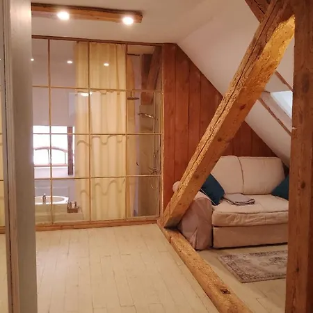 Hotel Pod Sosnami *